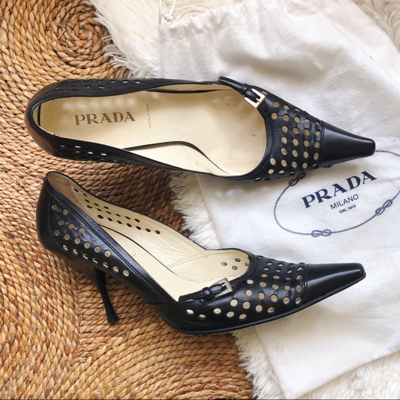 Prada Shoes - VTG prada kitten heels vero cuoio roach killers